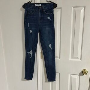 Dalia Blue Skinny Jeans with Distressed Details